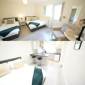Habitación en casa particular The Close Airport, Harmondsworth